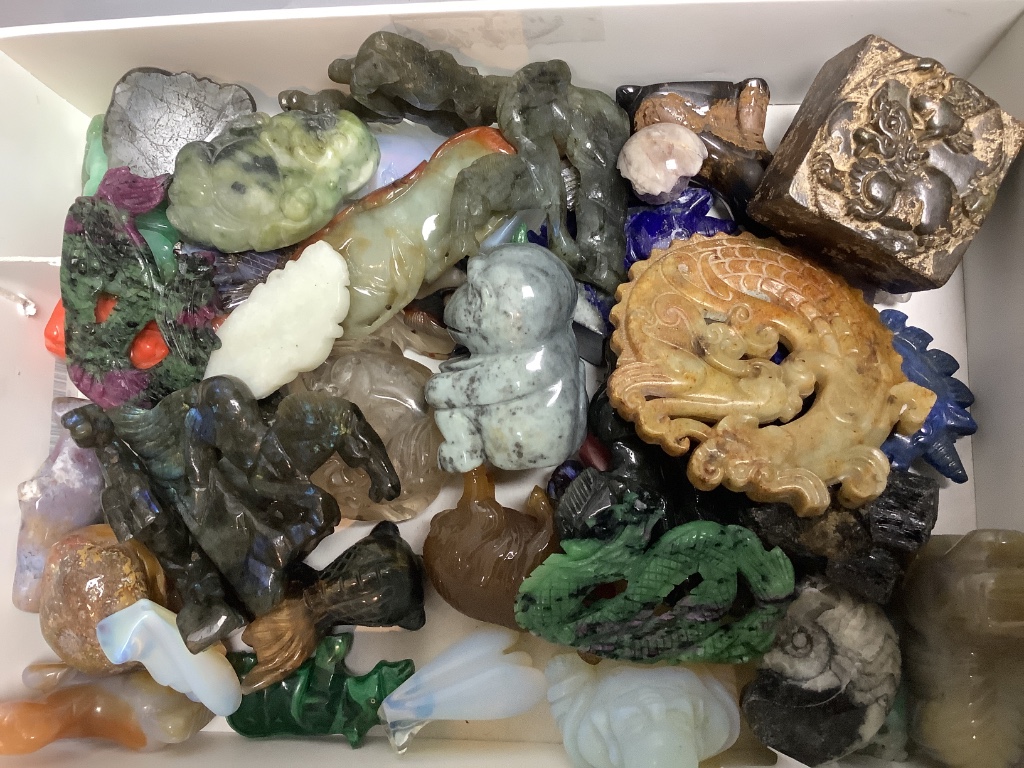 A quantity of Chinese carved hardstone ornaments
